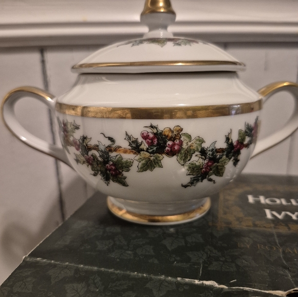 Royal Gallery THE HOLLY & THE IVY - Picture 2 of 14